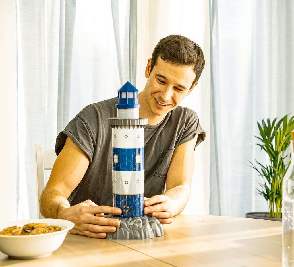 מגדלור "Night Edition" - פאזל תלת מימד 216 חלקים עם תאורת לילה! RAVENSBURGER