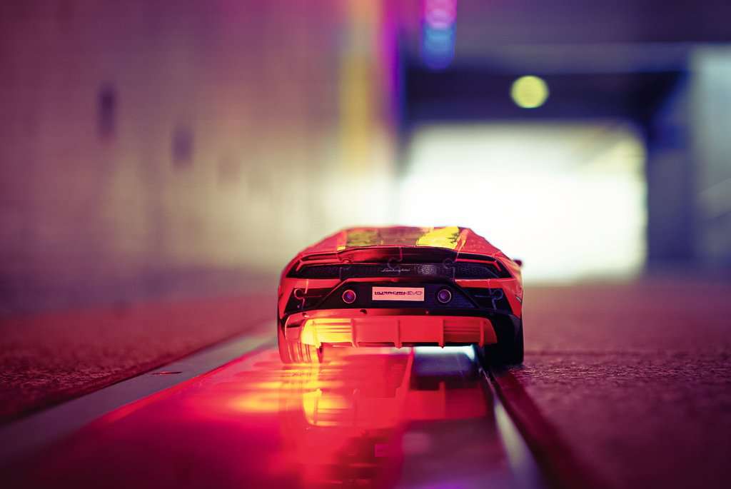 למבורגיני הורקאן (אדומה) - פאזל תלת מימד 108 חלקים RAVENSBURGER